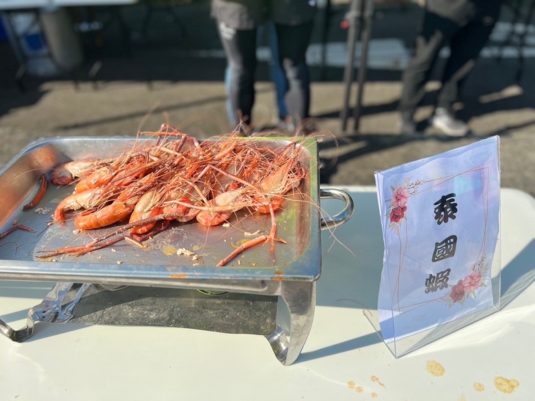 終於完成10多年前跑步的夢想,上凸台!!