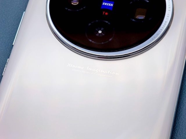 vivo X100！2024標準版の影像王者！