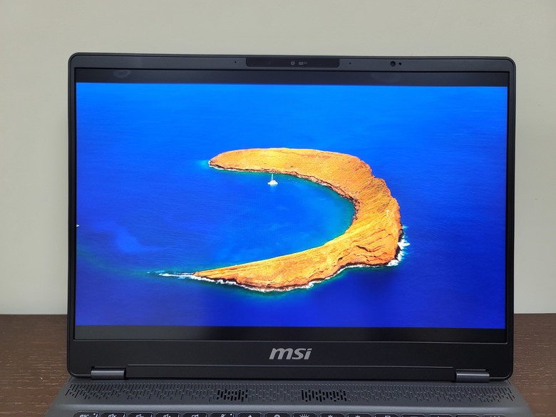 新戰友 MSI Prestige 14 AI EVO 初期心得
