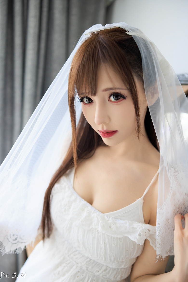 點我看大圖 婚攝? 昏攝.... (沒有新郎) 美女找我合照,....我害羞