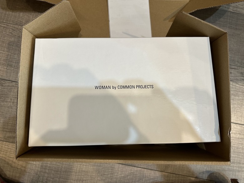 「開箱」WOMAN by COMMON PROJECTS 休閒運動鞋