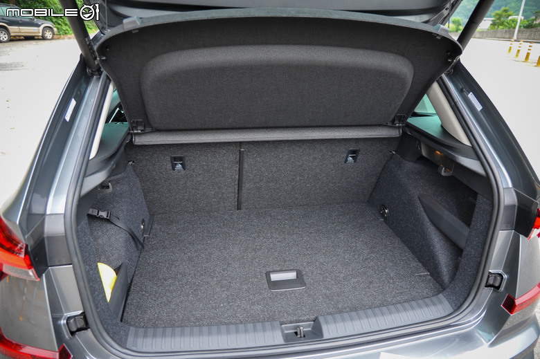 Skoda Kamiq 1.5 TSI 小改款試駕|各項表現均衡、一切都恰到好處的跨界休旅!