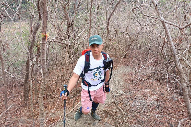 點我看大圖 【巴層巴墨山】遺世獨立卻讓人驚艷的西瓜河秘境 | 山頂無敵視野環繞
