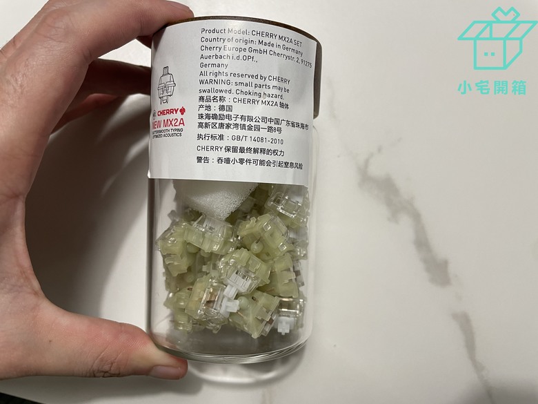 【小宅開箱】德國原廠Cherry XTRFY K5V2 65_機械鍵盤開箱，新軸體的魅力無法擋！