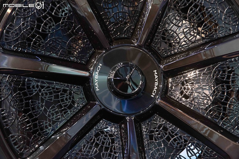 【採訪】Mercedes-Maybach EQS 680 SUV正式發表，970萬元起坐享旗艦電動休旅，更顯神秘奢華的Night Series同步亮相！
