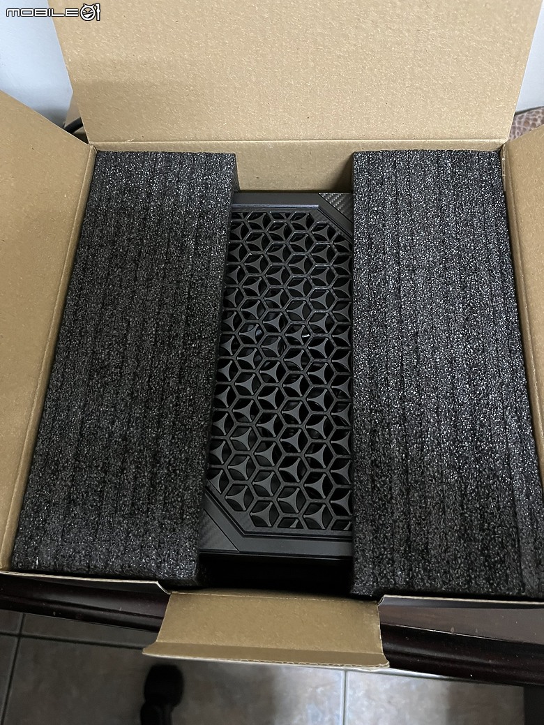 銘凡 Minisforum HX99G