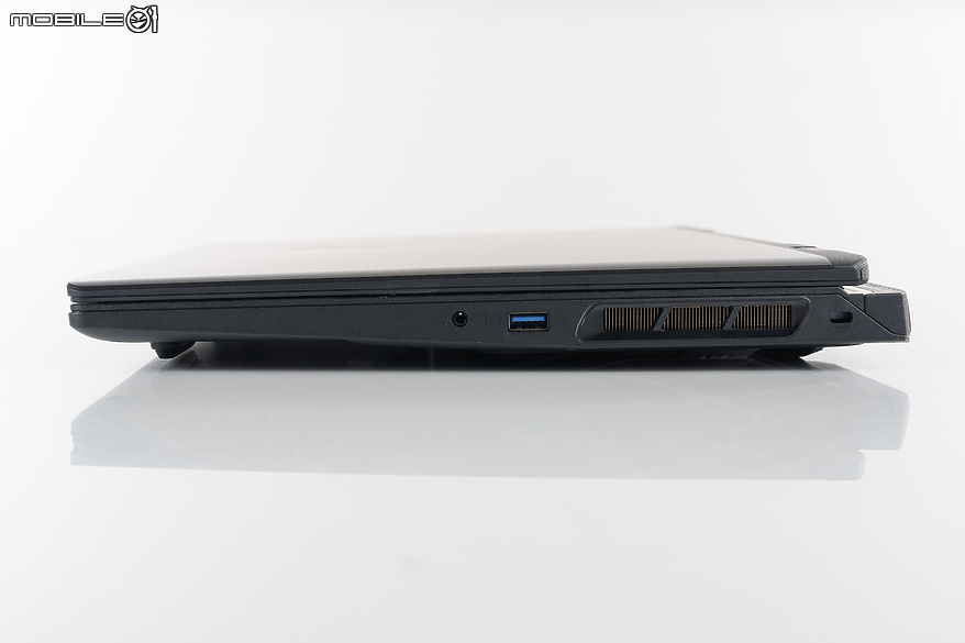 MSI Pulse 17 AI C1V 測試報告｜內在比外在更吸睛的中高階效能筆電