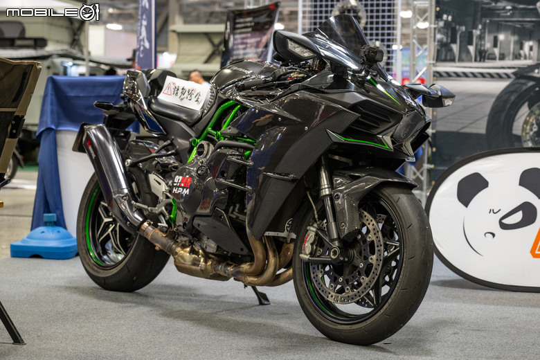 【採訪】2024台北重機暨人身部品展！多款新車ZX-4RR、全新MT-09、XSR900 GP、450MT搶先看！