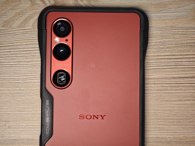 [開箱]：Sony堅持的浪漫-Xperia 1 VI 緋紅版