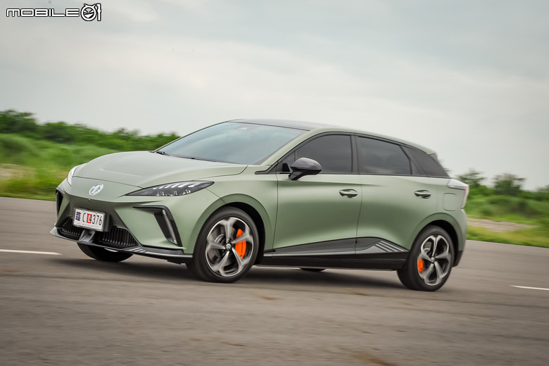 MG4 EV XPOWER 搶先試駕|登頂成為售價最親民的國產性能之王!