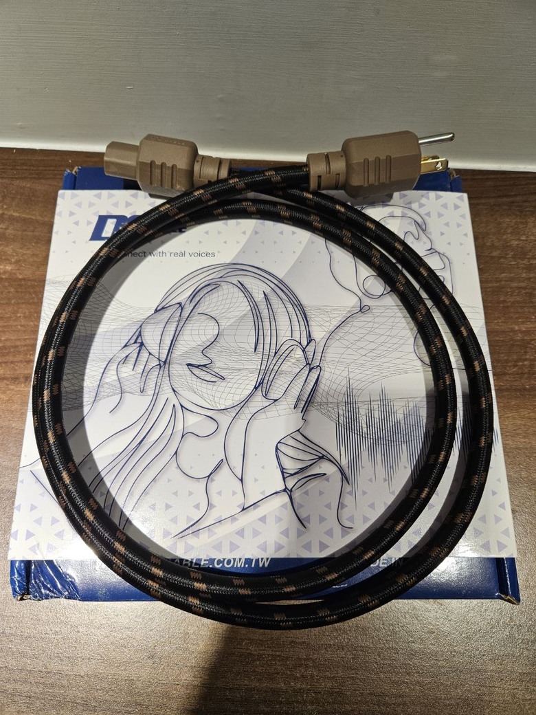 桌前音響系統大升級~Micromega Myamp搭配和周邊處理分享