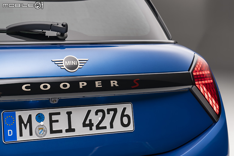 【海外新訊】MINI Cooper 五門版正式亮相,預約第四季登台!