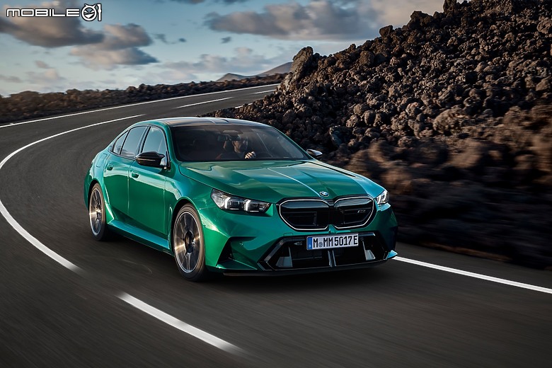 【海外新訊】BMW 全新 M5 亮相,車系首度配備 M Hybrid 系統可爆發 727 hp 馬力!