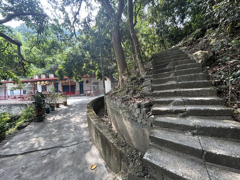 【小惡魔畫蛇添福】輕鬆挑戰台灣小百岳—大社觀音山步道