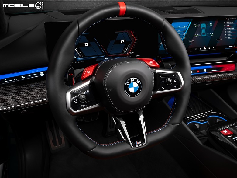 【海外新訊】BMW 全新 M5 亮相,車系首度配備 M Hybrid 系統可爆發 727 hp 馬力!