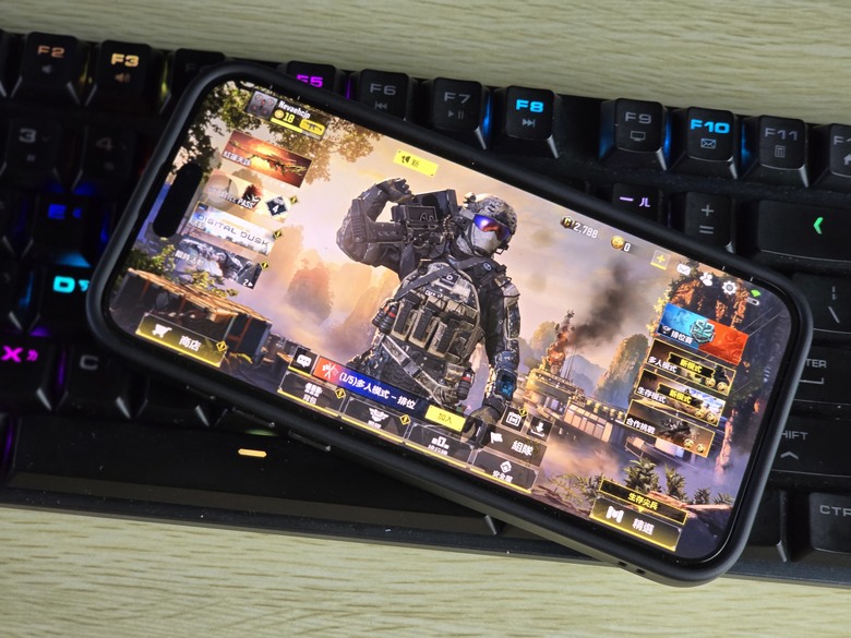 Buff效果加成【犀牛盾 RhinoBuff FPS 精準操控套組】讓iPhone瞄準擊發彈指瞬間!!