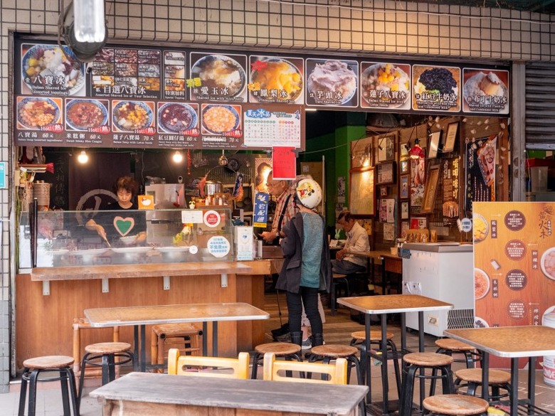 台南老字號冰店！傳承90載消暑良方 鳳梨、芋頭冰來店必嚐！