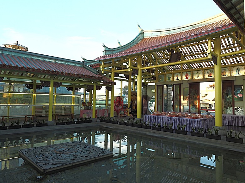 玻璃媽祖廟-台灣護聖宮、臺灣玻璃館、白蘭氏健康博物館、緞帶王觀光工廠、卷木生活館,外掛大埔鐵板燒 — 「2024鹿港慶端陽」活動之三 — 彰濱工業區觀光工廠群
