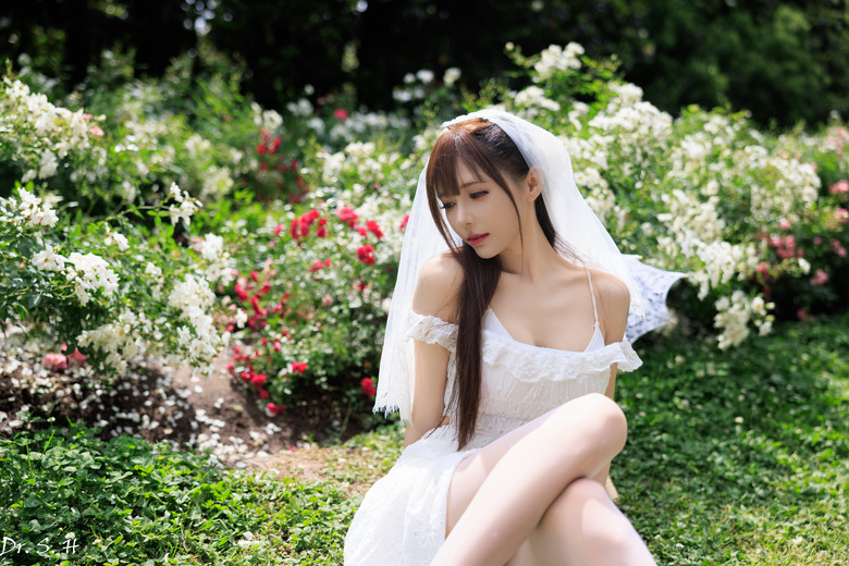 點我看大圖 婚攝? 昏攝.... (沒有新郎) 美女找我合照,....我害羞