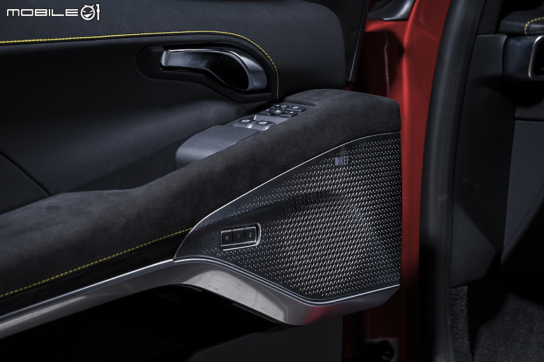 【國內新訊】最強四缸上陣、定價525萬元起，Lotus Emira First Editon抵台發表！