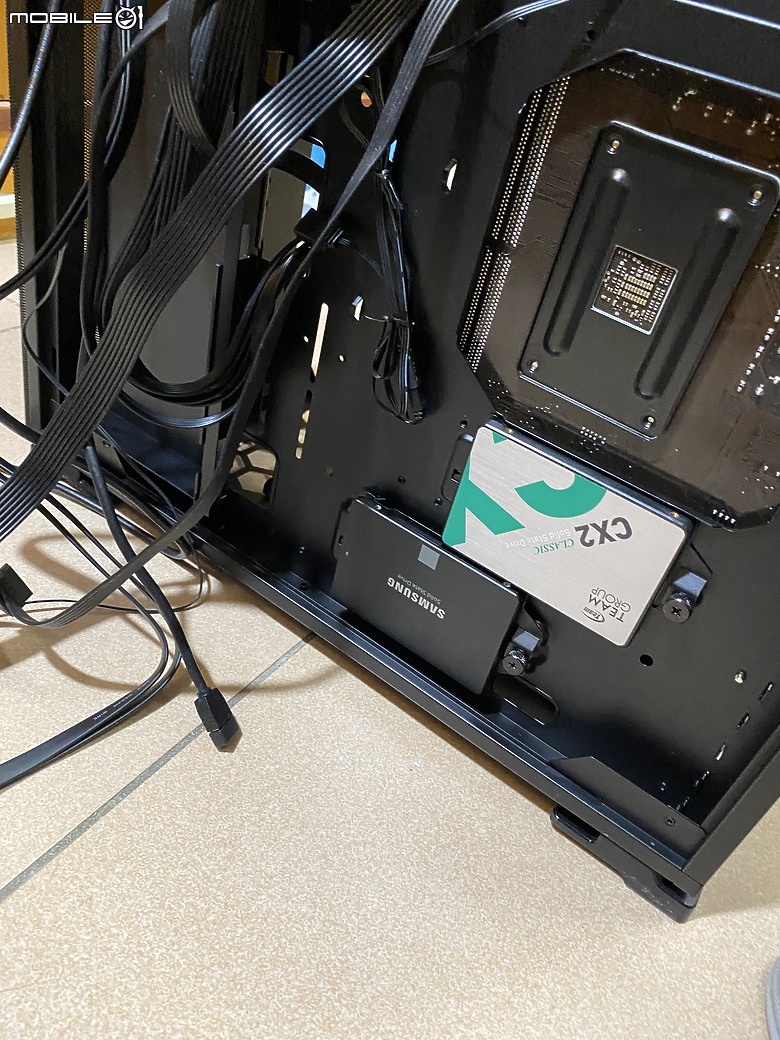 【心得】使用2年的 InWin迎廣！N127 無限閃爍星辰機殼 遲來的開箱