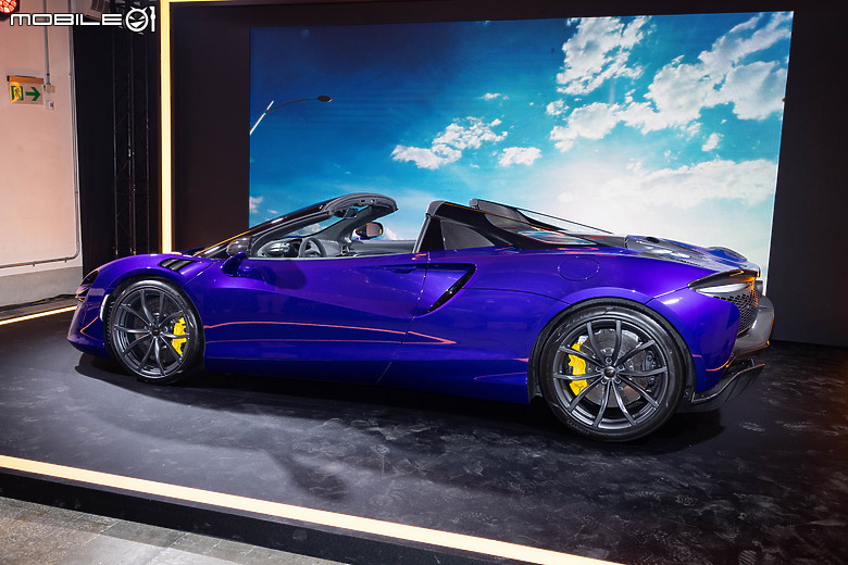 【採訪】與天空更近距離，McLaren Artura Spider正式發表、基本車價1528萬元起！