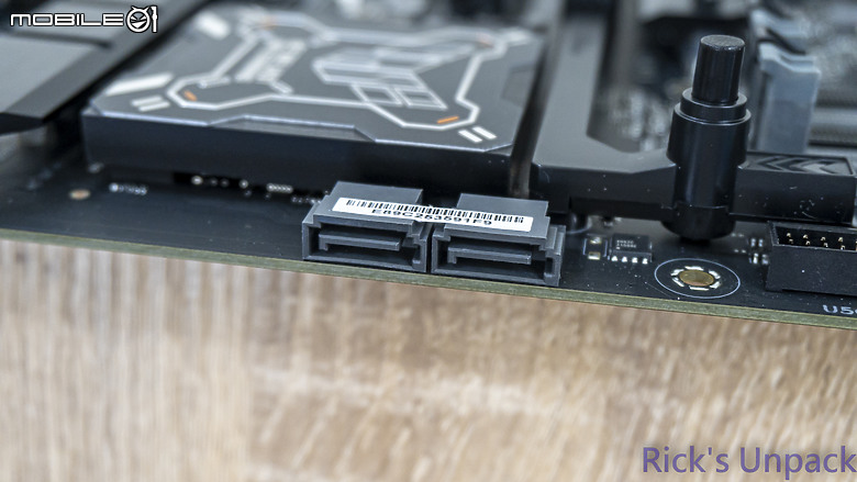 點我看大圖 【開箱】軍規認證主流規格主機板 | TUF GAMING Z790-PRO WIFI