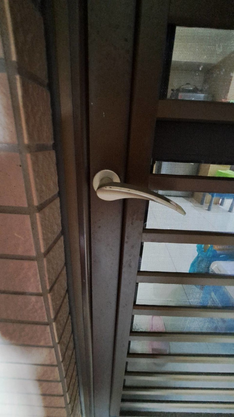這種通風門鎖怎麼拆
