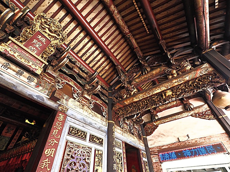 鹿港老街(隘門、友鹿軒、意和行、半邊井)、天后宮、新祖宮(勅建天后宮)、城隍廟、永安宮、三山國王廟、南靖宮，還有兌換贈品的彰化縣旅遊服務中心 — 「2024鹿港慶端陽」活動之四 — 鹿港老街與市街北段廟宇群