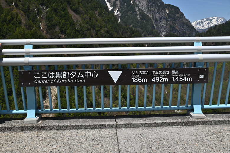 白雪皚皚的立山黑部與鬱鬱葱葱的上高地散步之旅-上