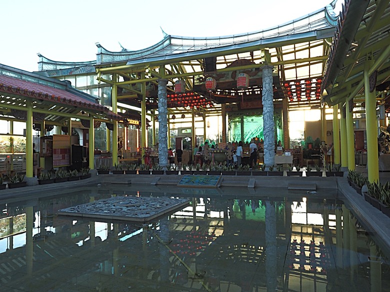 玻璃媽祖廟-台灣護聖宮、臺灣玻璃館、白蘭氏健康博物館、緞帶王觀光工廠、卷木生活館,外掛大埔鐵板燒 — 「2024鹿港慶端陽」活動之三 — 彰濱工業區觀光工廠群