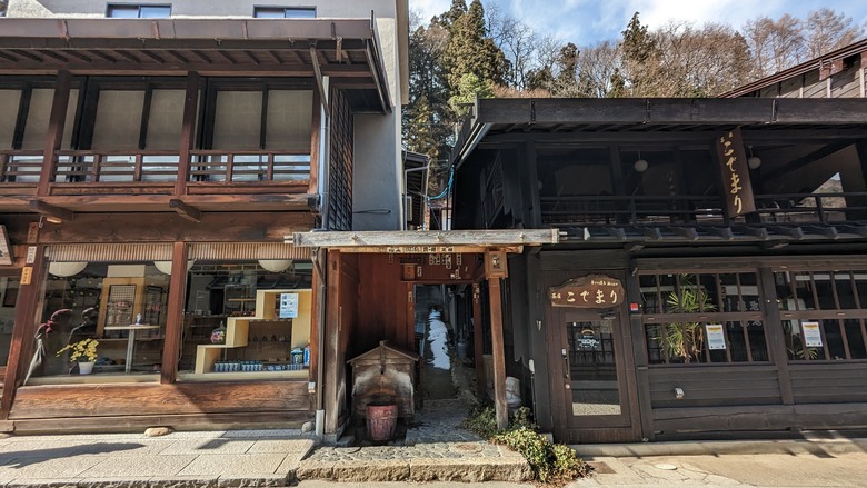 點我看大圖 松本城--日本國寶。日本百大名城。