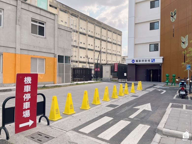 屏東市區｜屏菸1936文化基地＿歷史中的菸葉廠再造為新地標