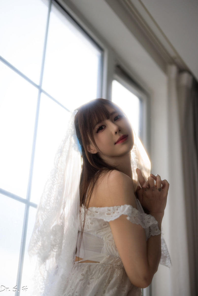 點我看大圖 婚攝? 昏攝.... (沒有新郎) 美女找我合照,....我害羞