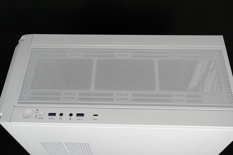 【開箱】君主MONTECH SKY TWO GX機殼(白)開箱 內建三顆140風扇超佛
