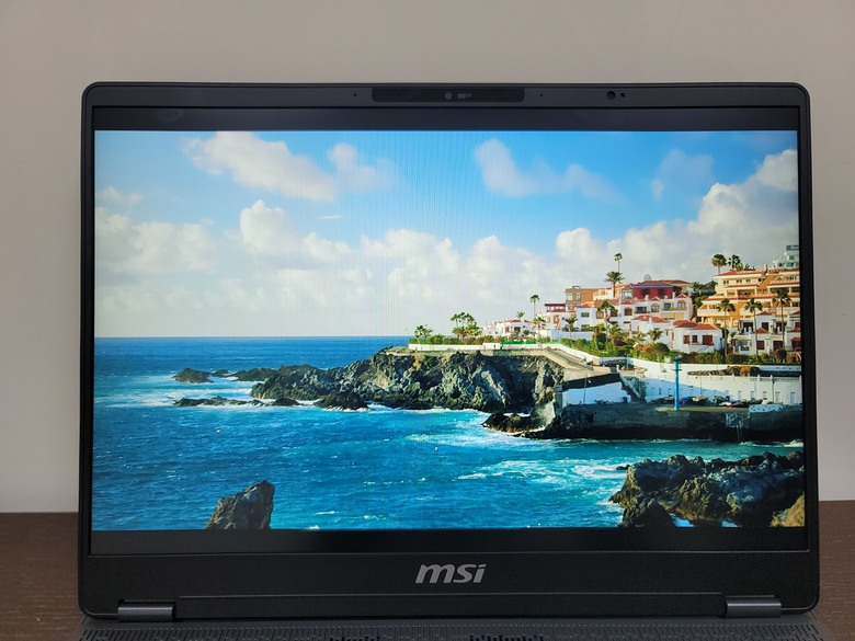 新戰友 MSI Prestige 14 AI EVO 初期心得