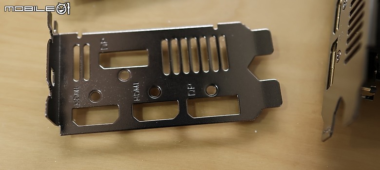 小卡4輸出，技嘉 GeForce RTX™ 3050 OC Low Profile 6G 開箱