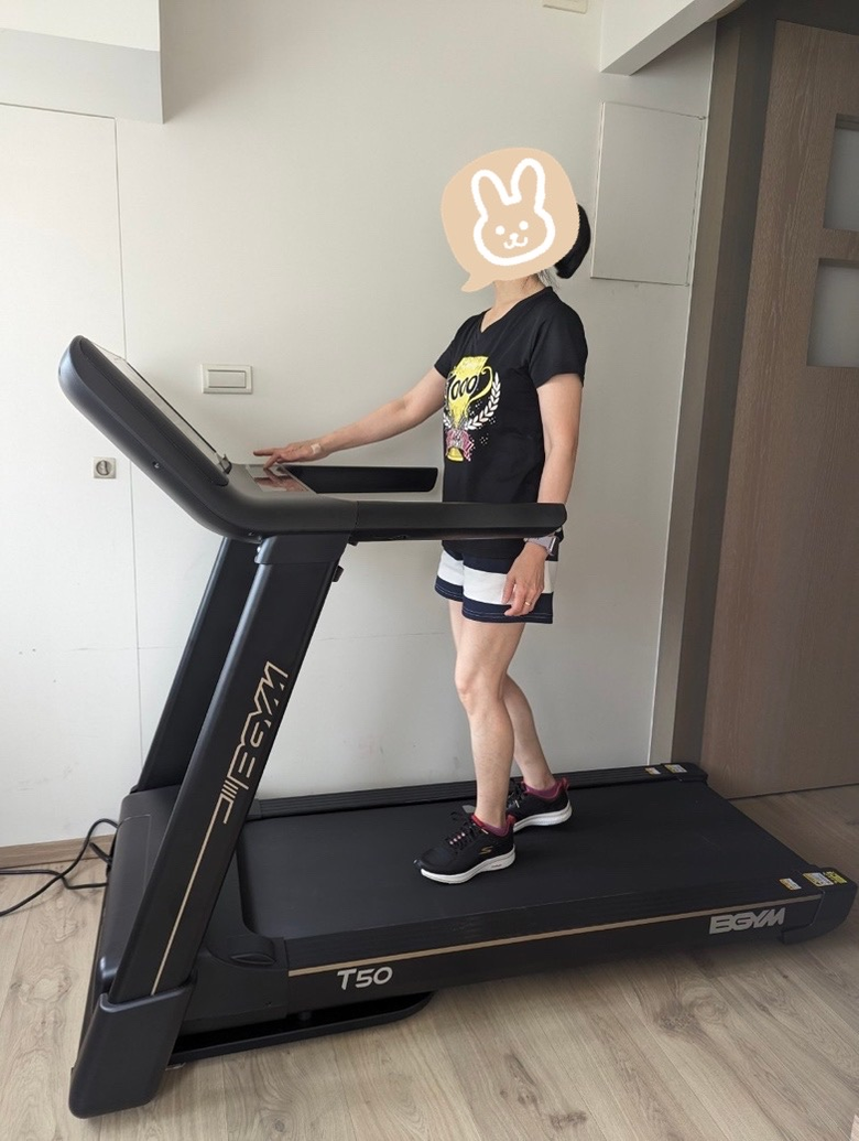 居家訓練維持體能&全家運動都靠這台BGYM T50跑步機