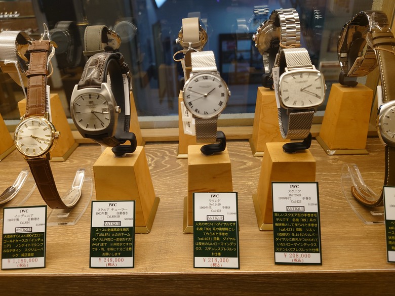 點我看大圖 一日快閃中野買表記-Navitimer Ref. 806 1959 開箱與2024 ROLEX價格與IWC 骨董錶分享
