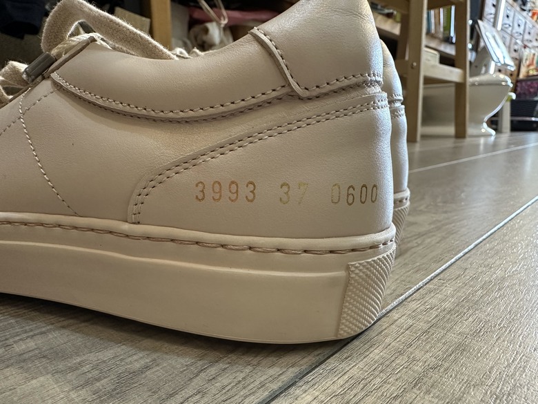 「開箱」WOMAN by COMMON PROJECTS 休閒運動鞋