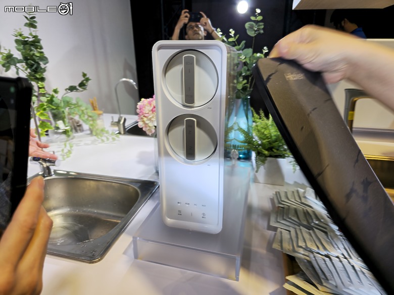 【體驗會實況】依於技、游於藝、化於水，Haier 海爾 2024 臻白純享，熱淨新品發表盛典精采實錄！