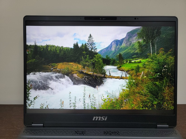 新戰友 MSI Prestige 14 AI EVO 初期心得