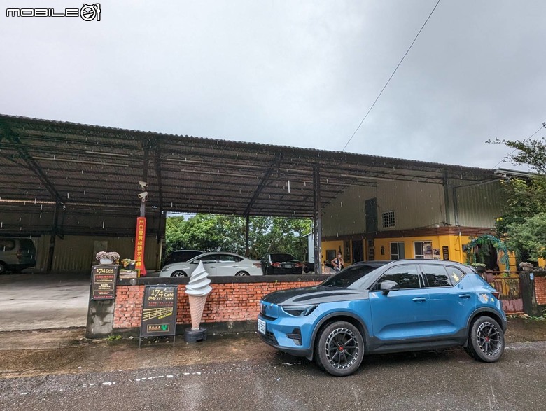 體驗 Volvo「純電未來友購有禮」－充電儲值金好便利，帶著寵物享受無路線限制的二日隨興之旅！