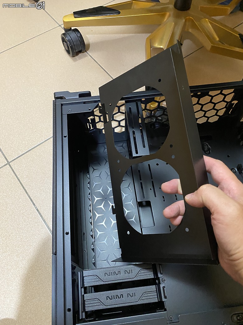 【心得】使用2年的 InWin迎廣！N127 無限閃爍星辰機殼 遲來的開箱