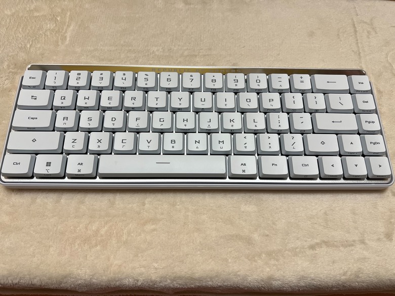 【開箱】ROG Falchion RX Low Profile (with MAC)