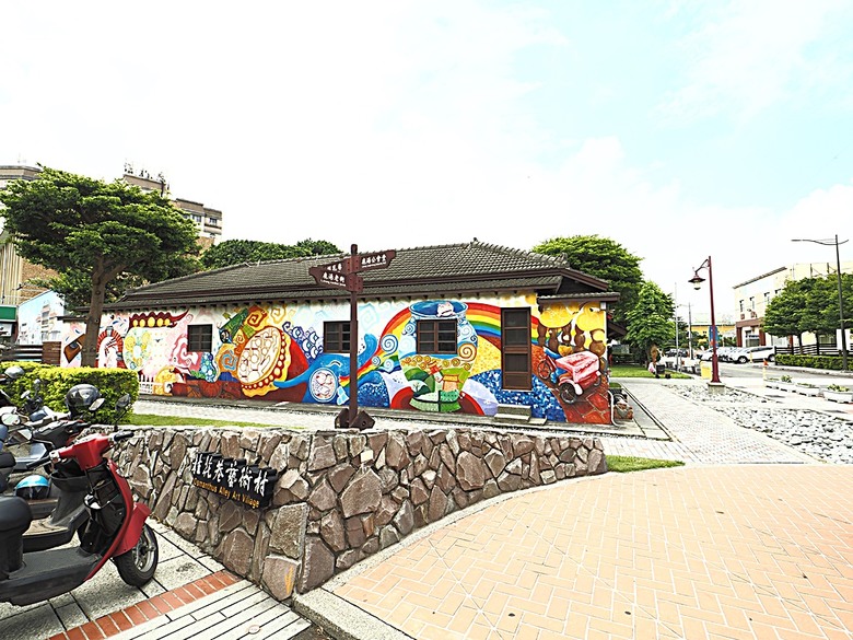 鹿港民俗文物館、丁家古厝、和興青創基地、鶴棲別墅、桂花巷藝術村、鹿港街長宿舍、鹿港公會堂 — 「2024鹿港慶端陽」活動之一 — 日治時期興建歷史景點