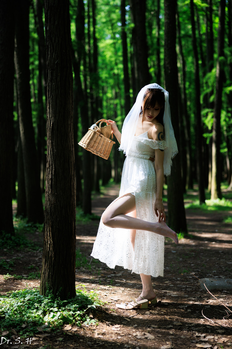 點我看大圖 婚攝? 昏攝.... (沒有新郎) 美女找我合照,....我害羞
