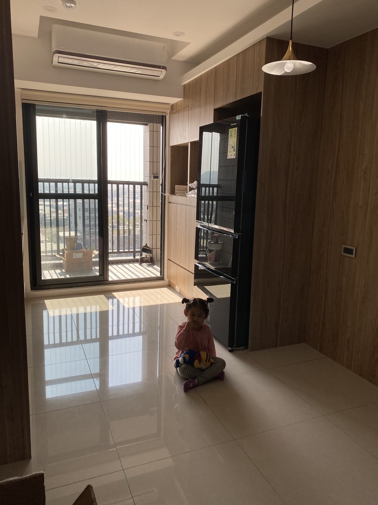 ｛開箱｝新成屋台中室內19坪 全室木工彿心價裝潢 量身訂做溫馨質感兩房