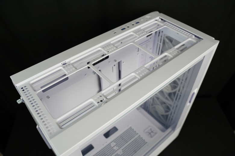【開箱】君主MONTECH SKY TWO GX機殼(白)開箱 內建三顆140風扇超佛