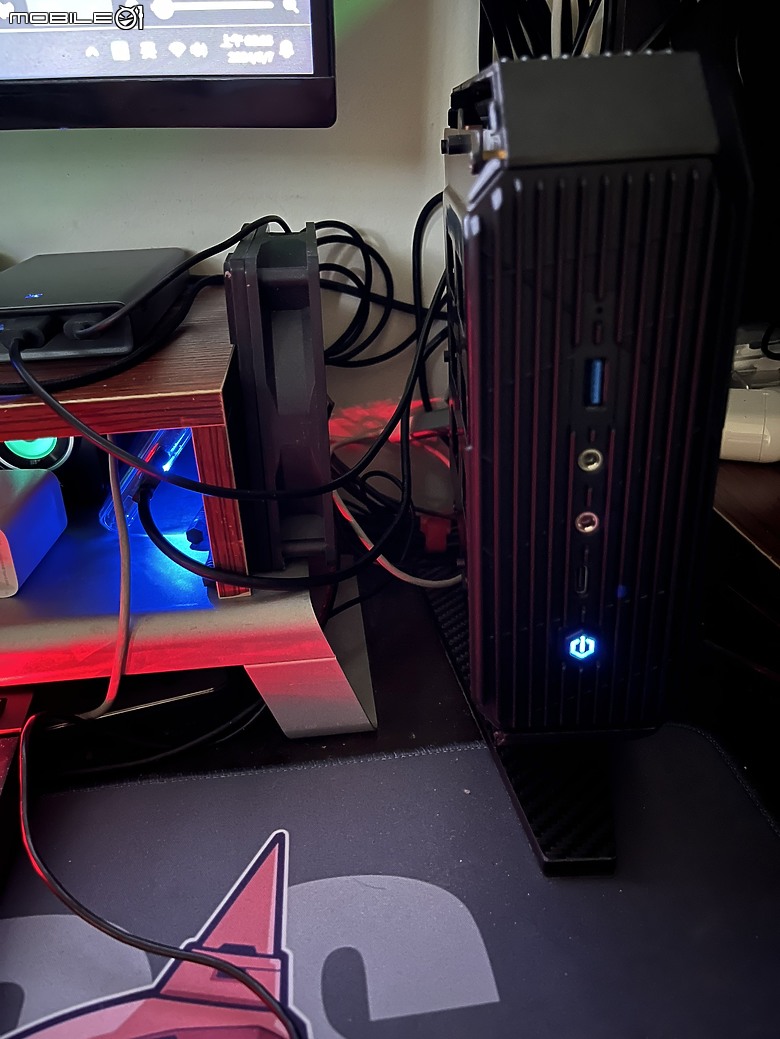 銘凡 Minisforum HX99G